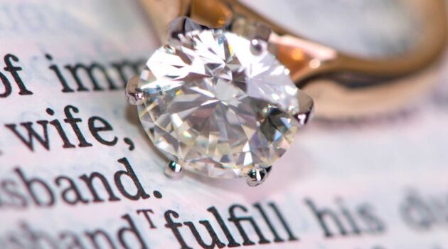 How to Choose Diamond and Engagement Ring